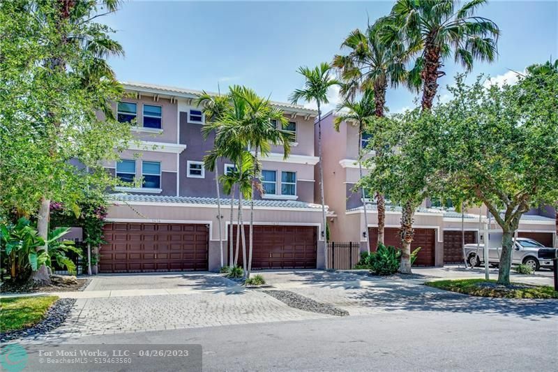 Property Photo:  1412 NE 26th Ave  FL 33304 