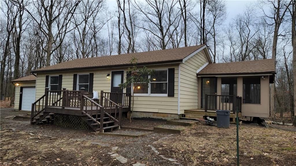 Property Photo:  307 Sunrise Drive  PA 18332 
