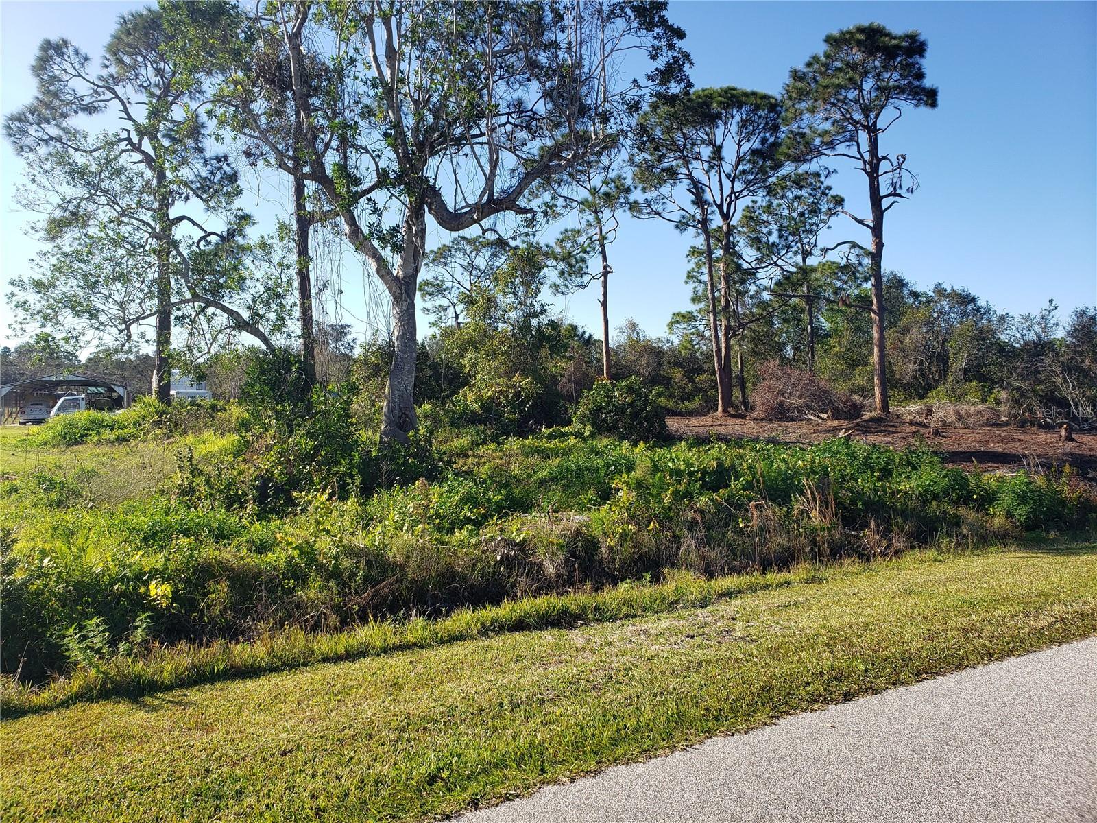 Property Photo: 776 Lake August Drive FL 33852