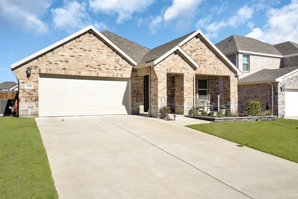 Property Photo: 488 Morning Dew Lane TX 75407