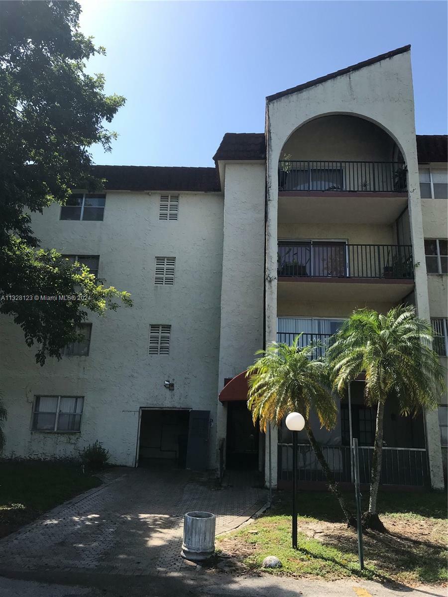 Property Photo:  3300 Spanish Moss Ter 306  FL 33319 