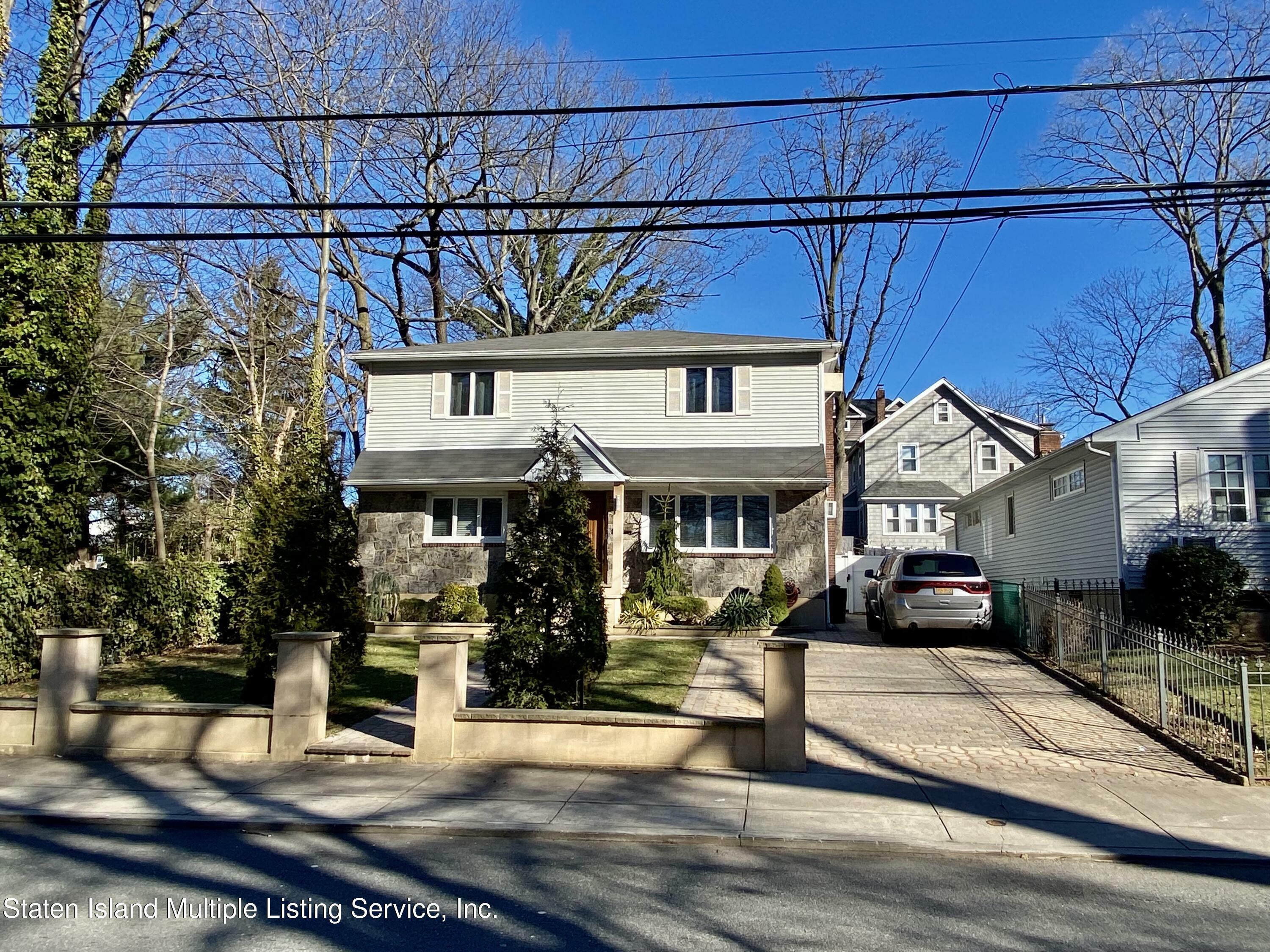 Property Photo: 663 Broadway NY 10310
