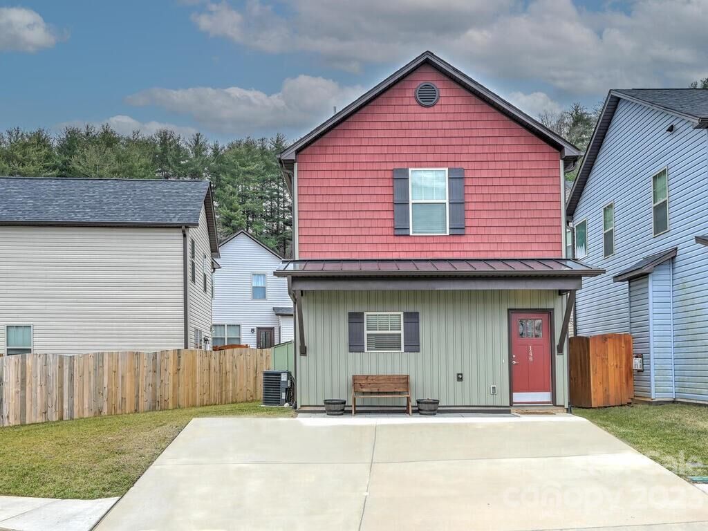 Property Photo:  146 Cardwell Lane  NC 28732 