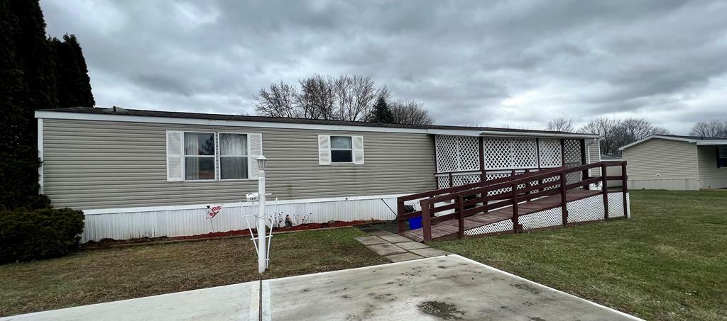 Property Photo:  186 Cessna St  PA 18840 