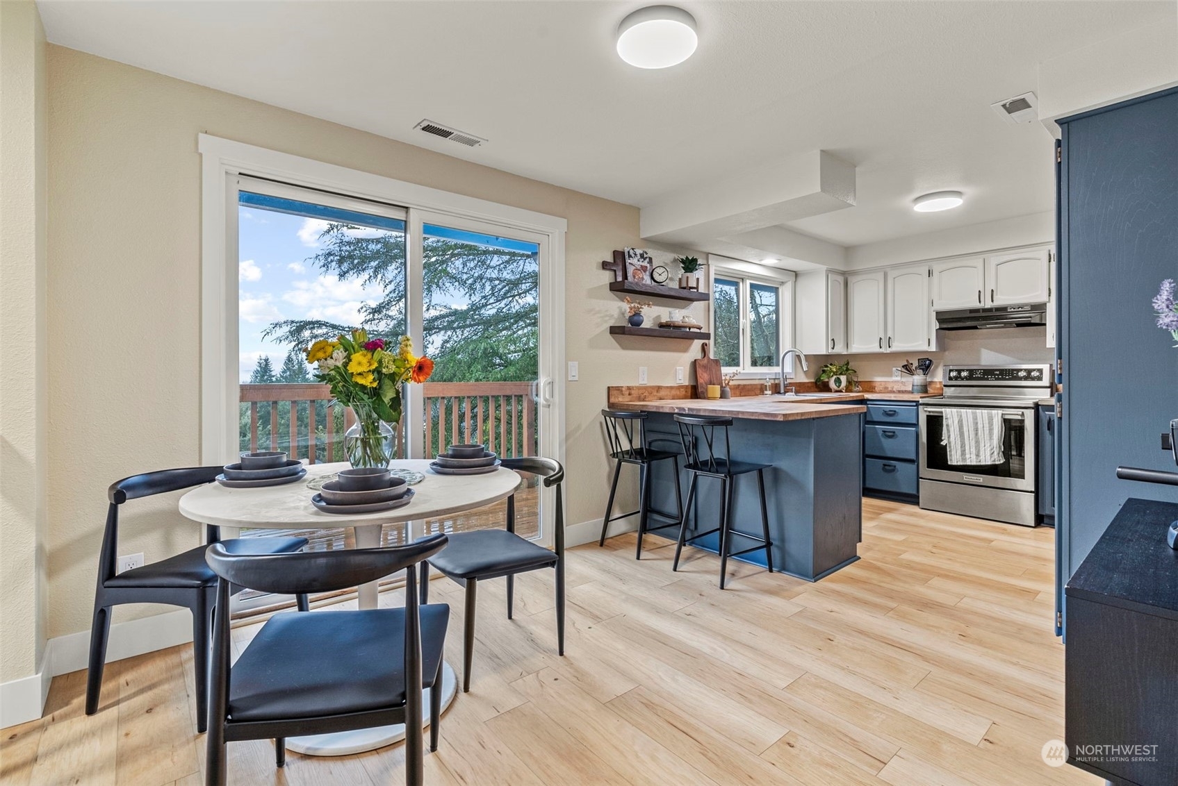 Property Photo: 496 Apple Lane WA 98626