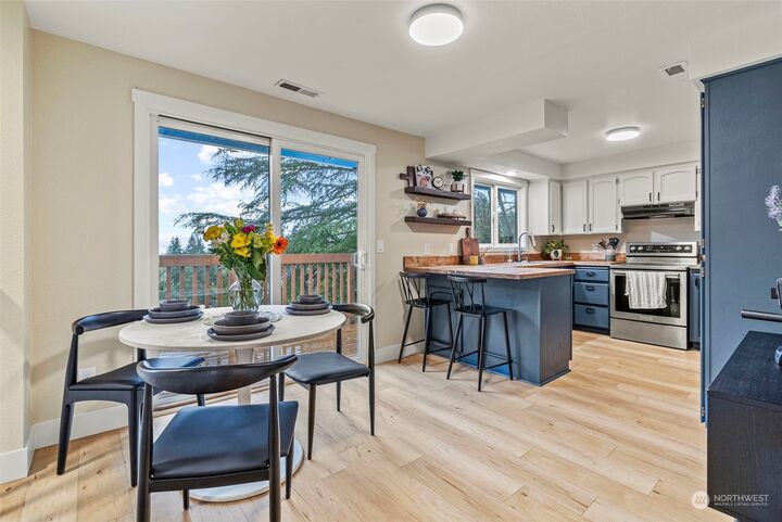 Property Photo:  496  Apple Lane  WA 98626 