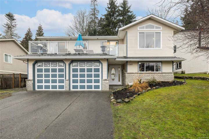 Property Photo: 5385 Leslie Cres BC V9V 1S9