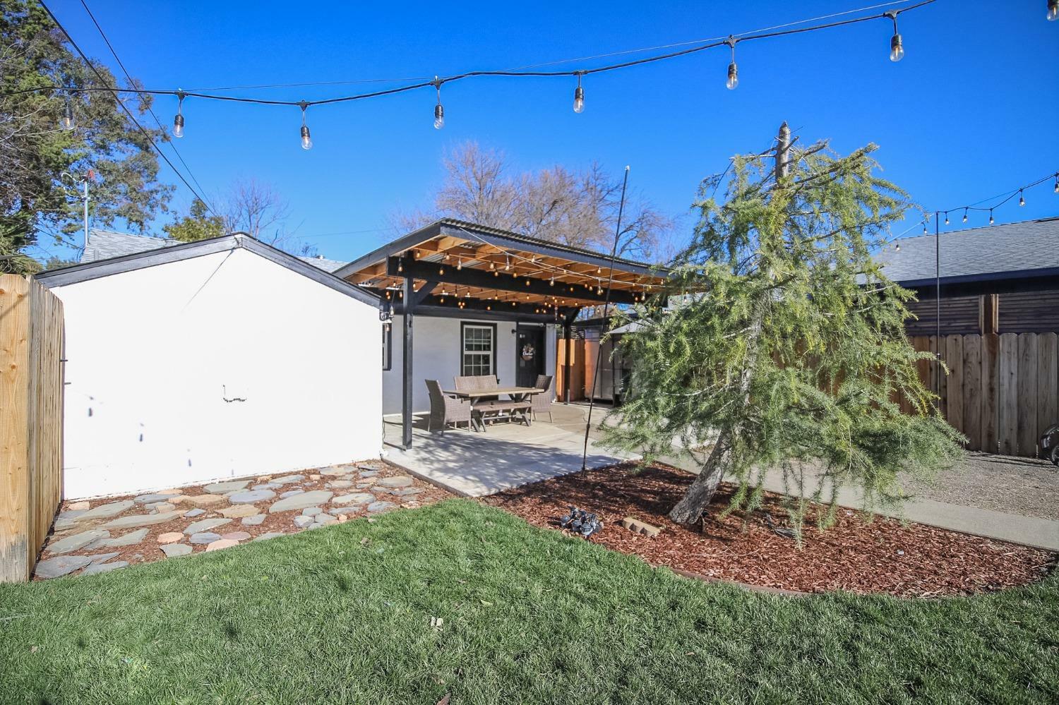 Property Photo:  429 Russell Street  CA 95694 