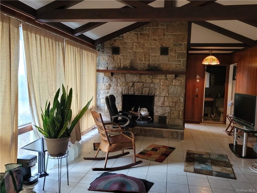 Property Photo:  1544 Kimble Avenue  NY 10547 