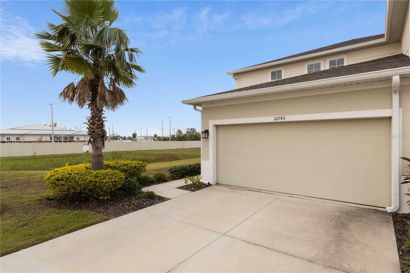 Property Photo:  10743 Verawood Drive  FL 33579 