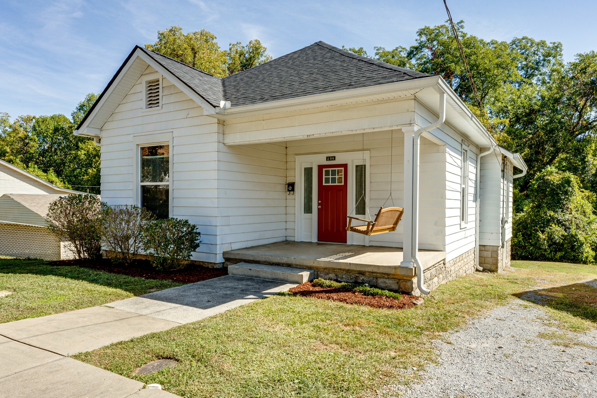 Property Photo:  306 Willow St  TN 37172 