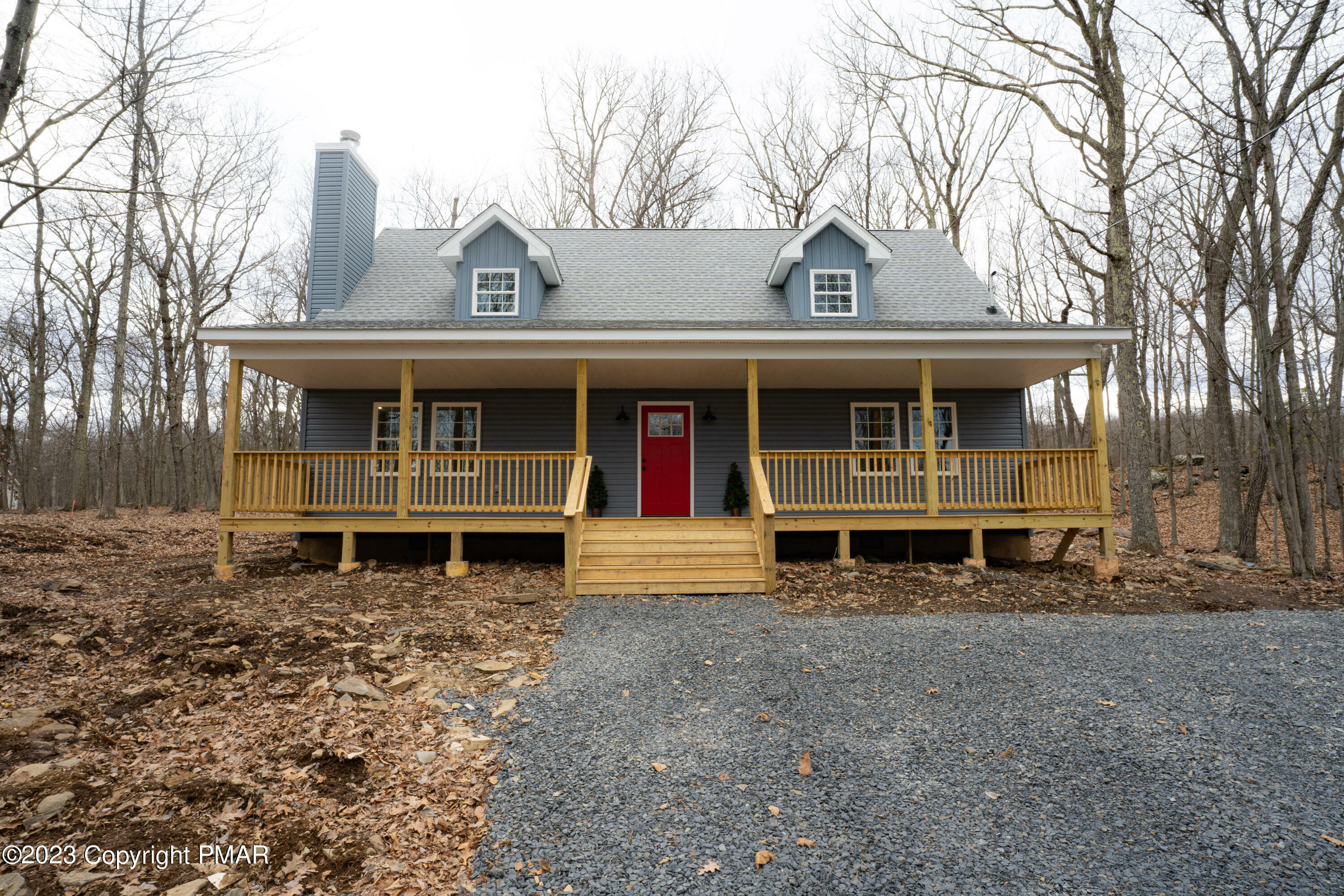 Property Photo:  256 Whippoorwill Drive  PA 18324 