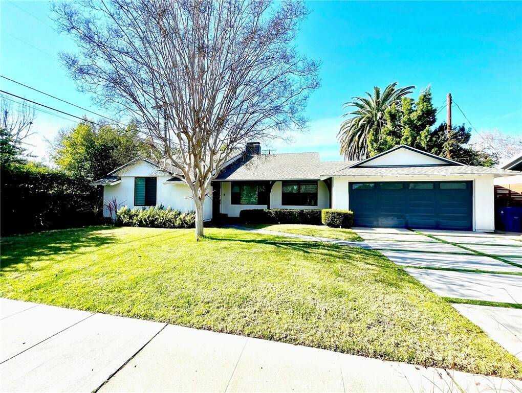 Property Photo:  5301 Ethel Avenue  CA 91401 