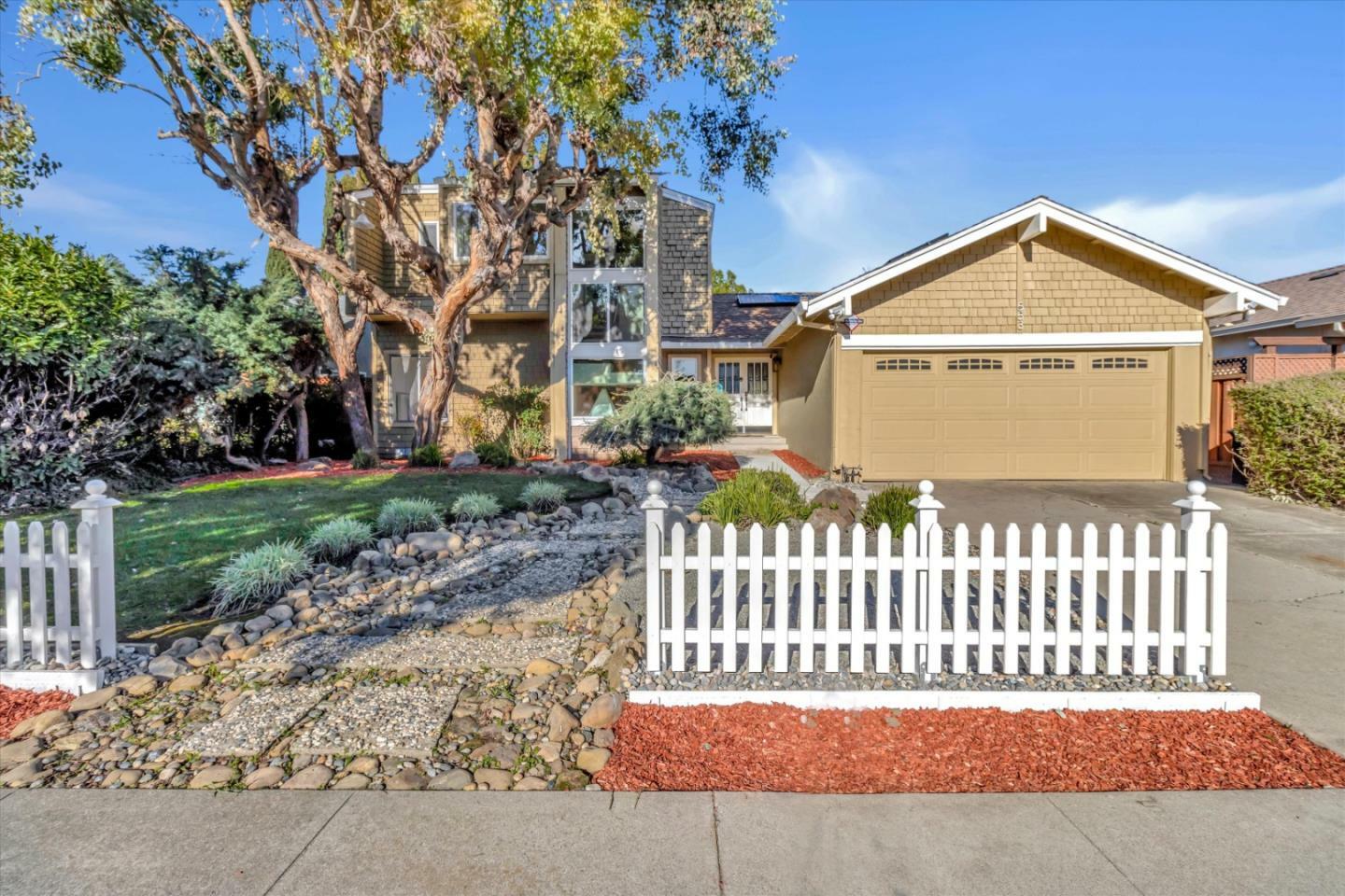 Property Photo:  553 Edelweiss Drive  CA 95136 