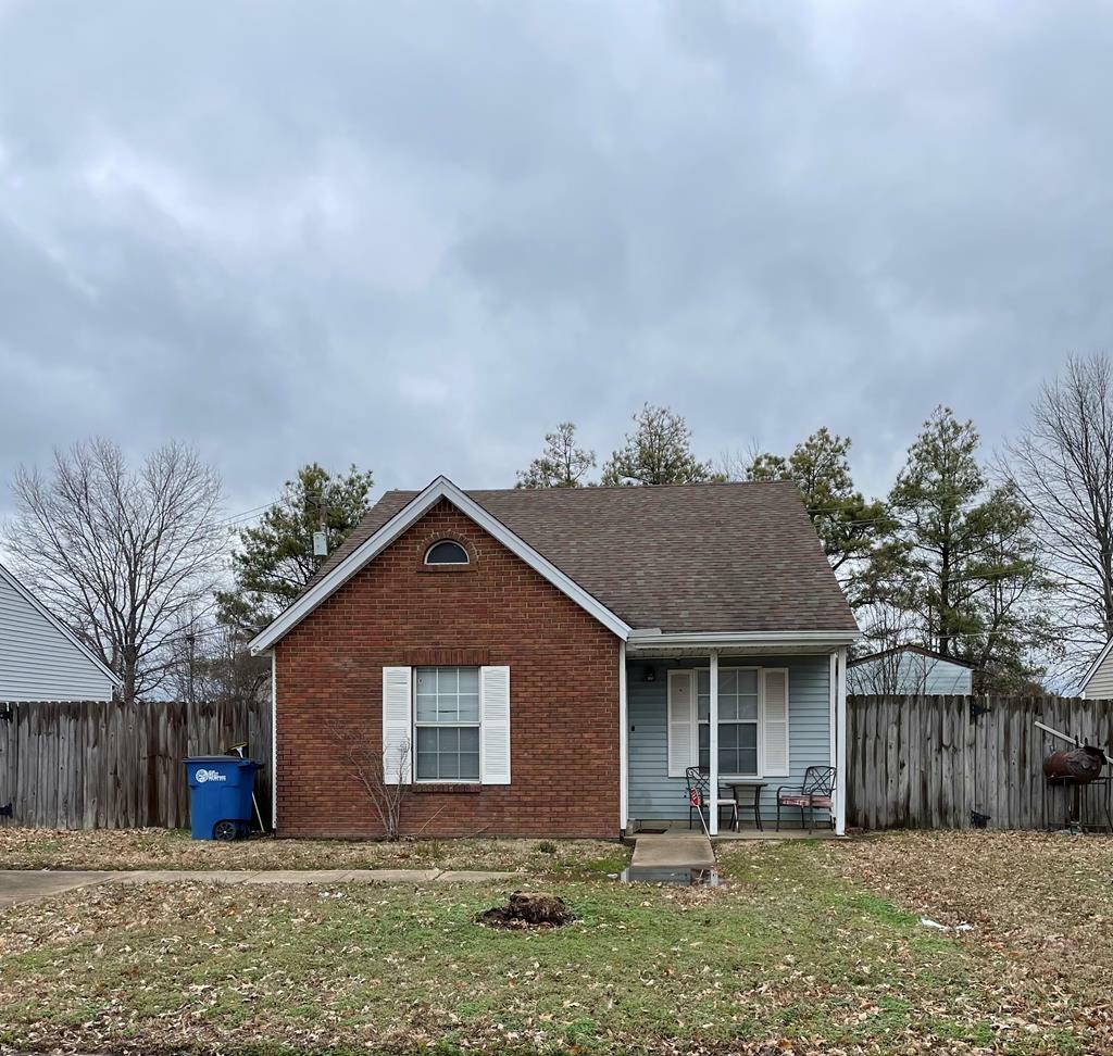 Property Photo:  2215 Oak Creek Road  AR 72301 