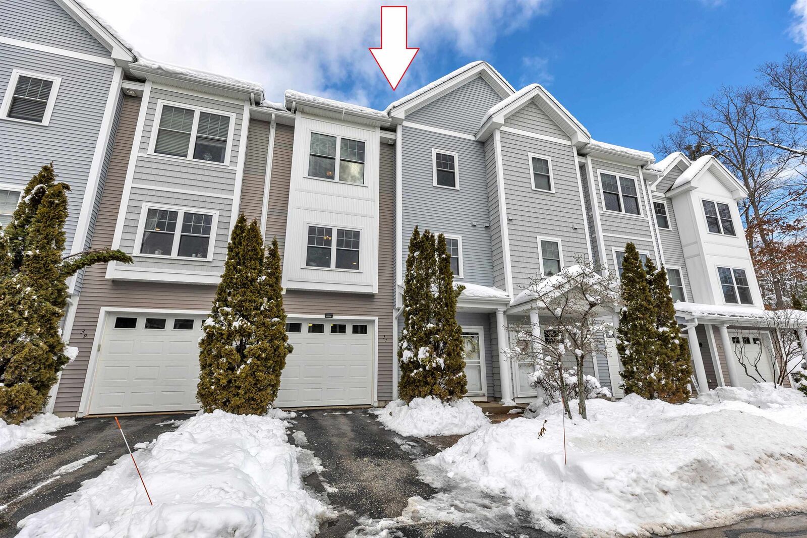 Property Photo:  37 Woodview Way  NH 03102 