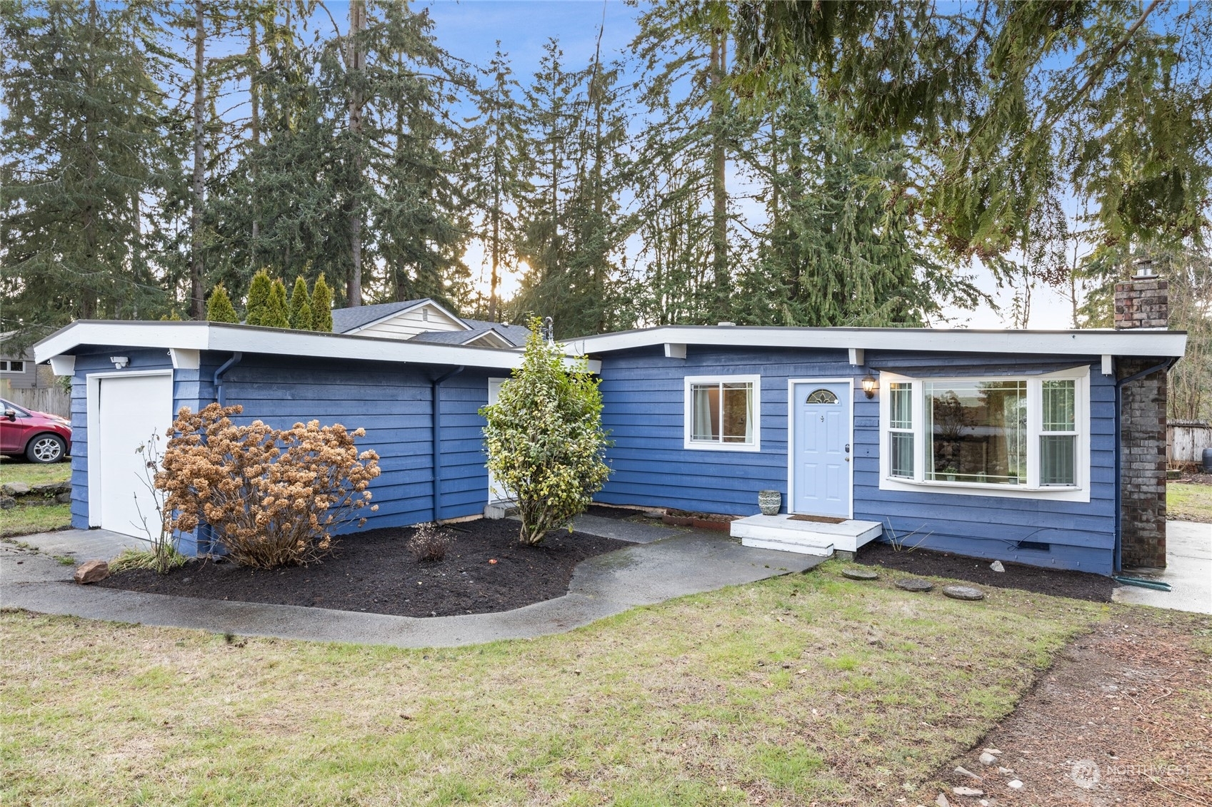 Property Photo:  22316 64th Avenue W  WA 98043 