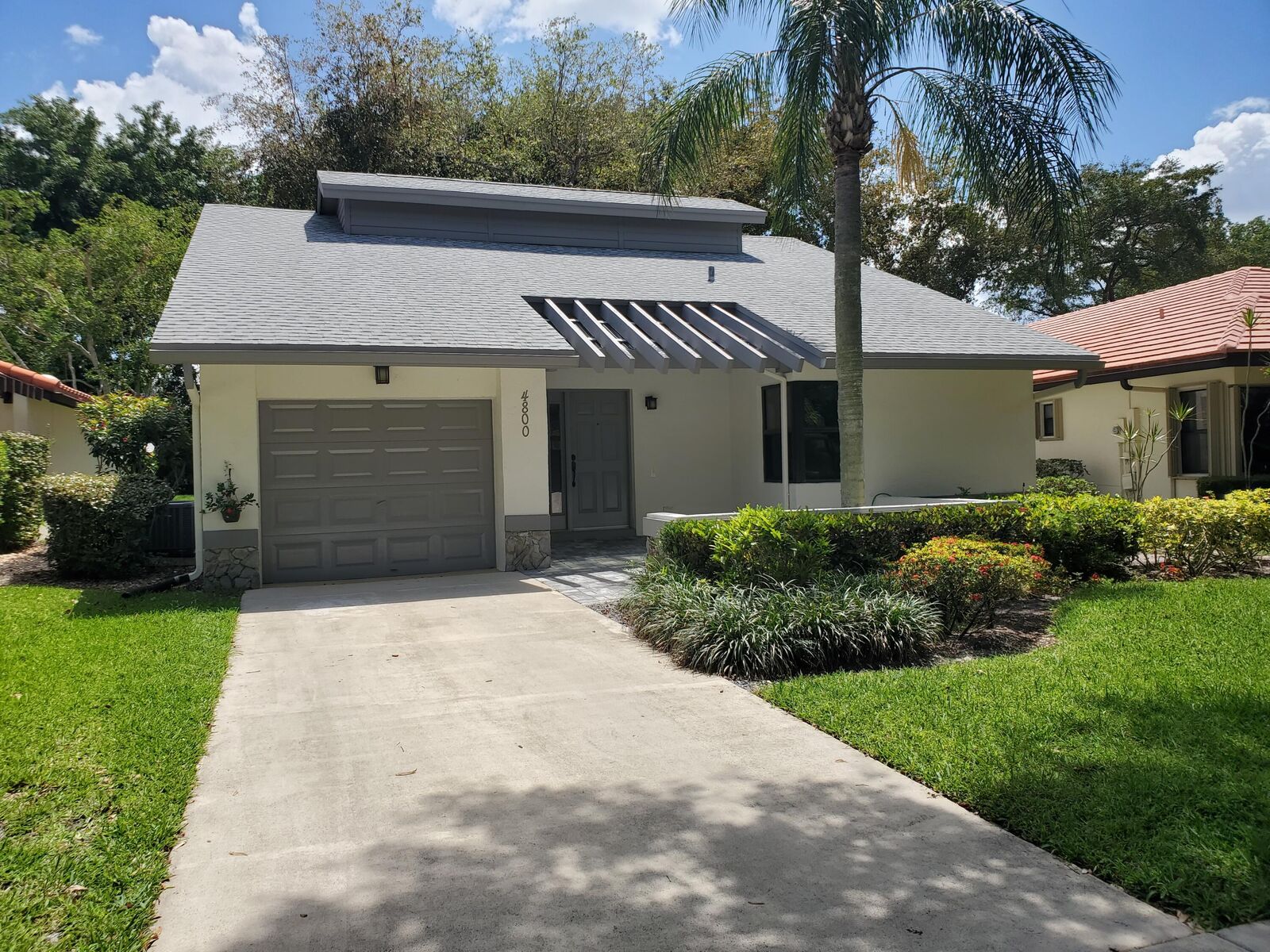 Property Photo: 4800 Boxwood Circle FL 33436