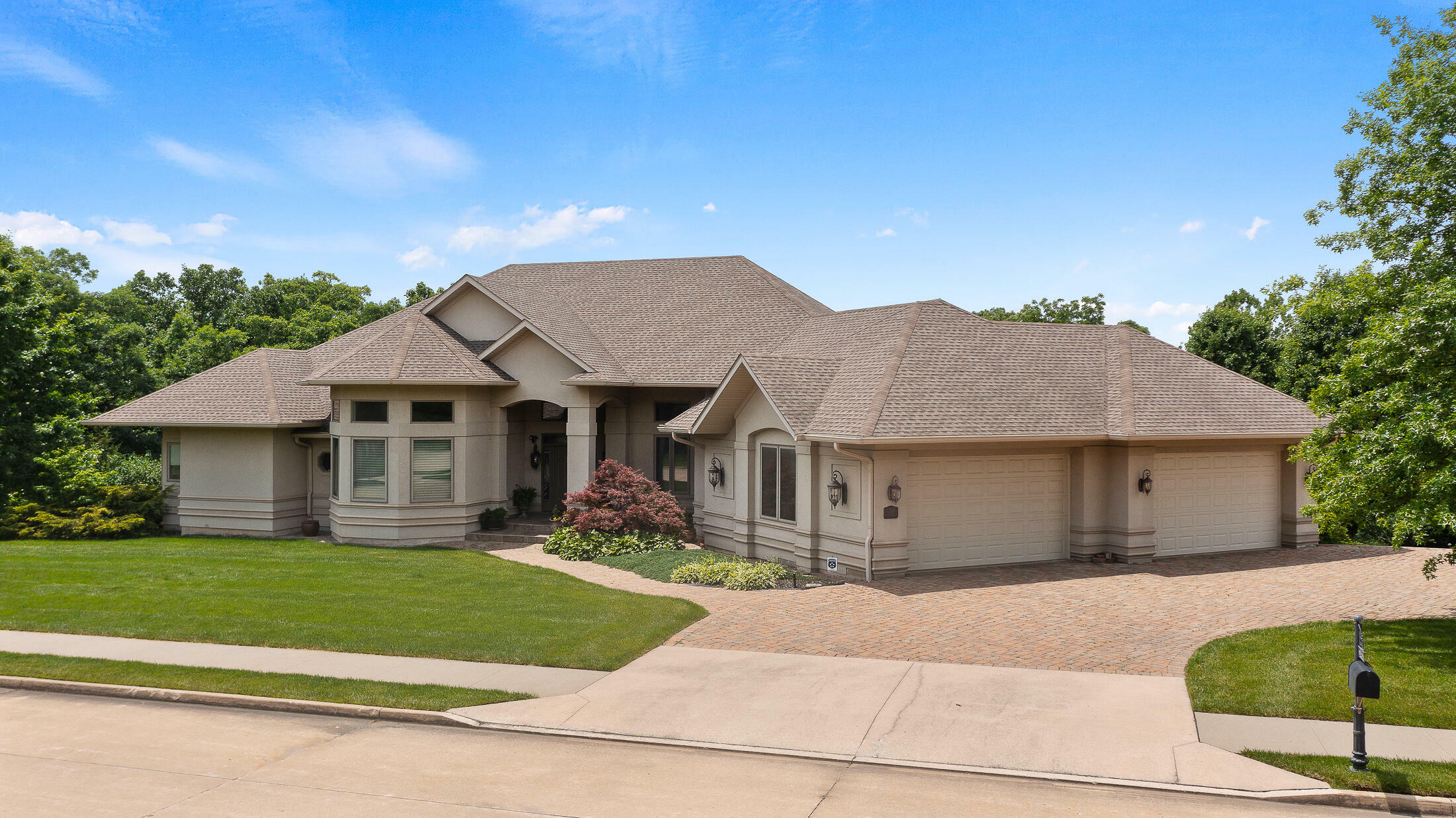 Property Photo:  2401 Bluff Creek Dr  MO 65201 