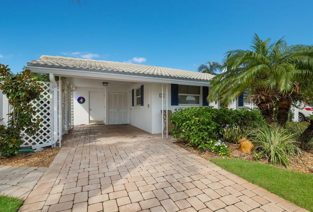 Property Photo:  957 Spanish Drive N  FL 34228 