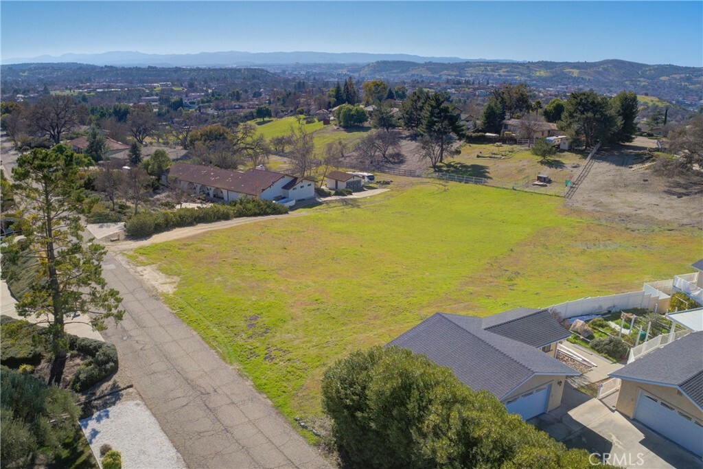 Property Photo:  757 Orchard Drive  CA 93446 