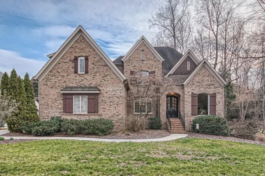 Property Photo: 1509 Elmsford Lane NC 28105