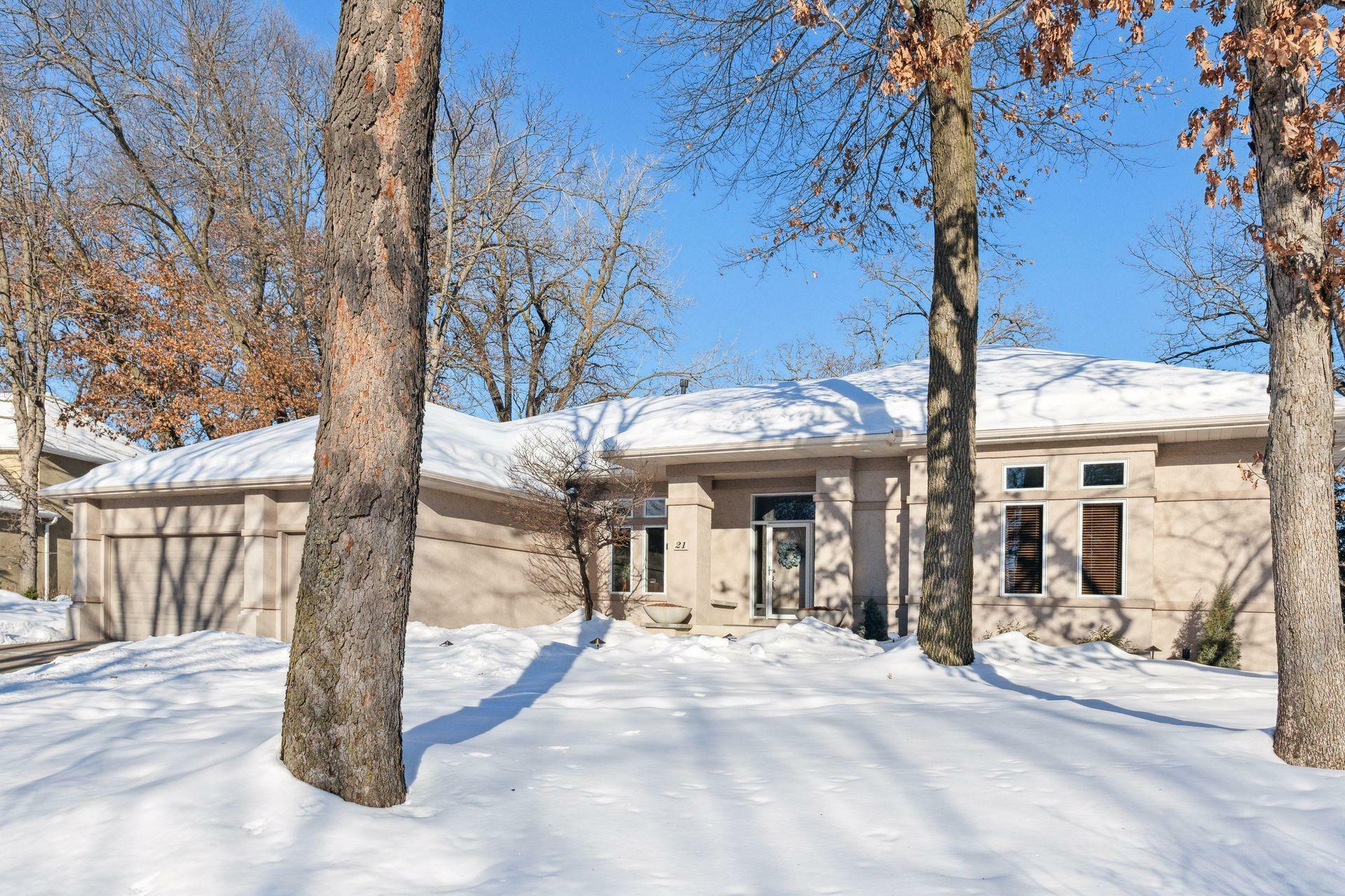 Property Photo:  21 Forest Trail  MN 55115 