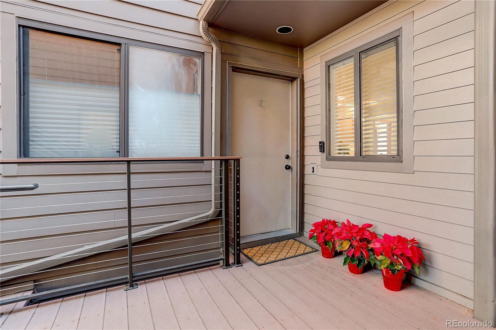 Property Photo:  848 Walnut Street C  CO 80302 
