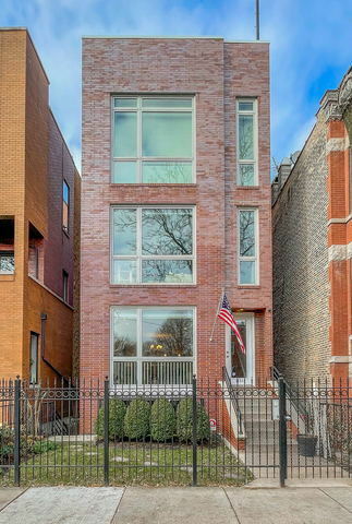 Property Photo:  1534 N Wood Street 3  IL 60622 