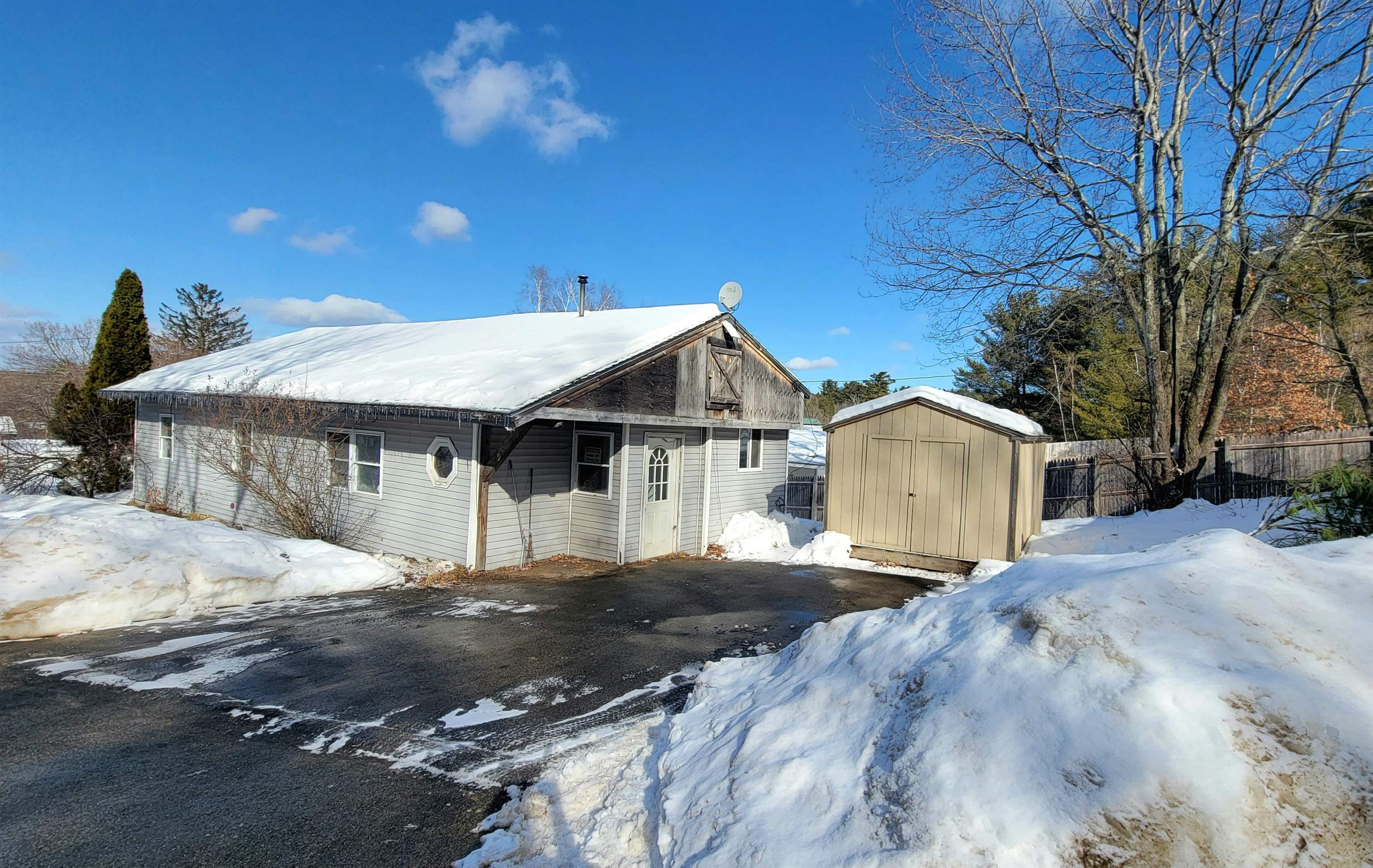 Property Photo: 9 Breezy Acres Park NH 03234