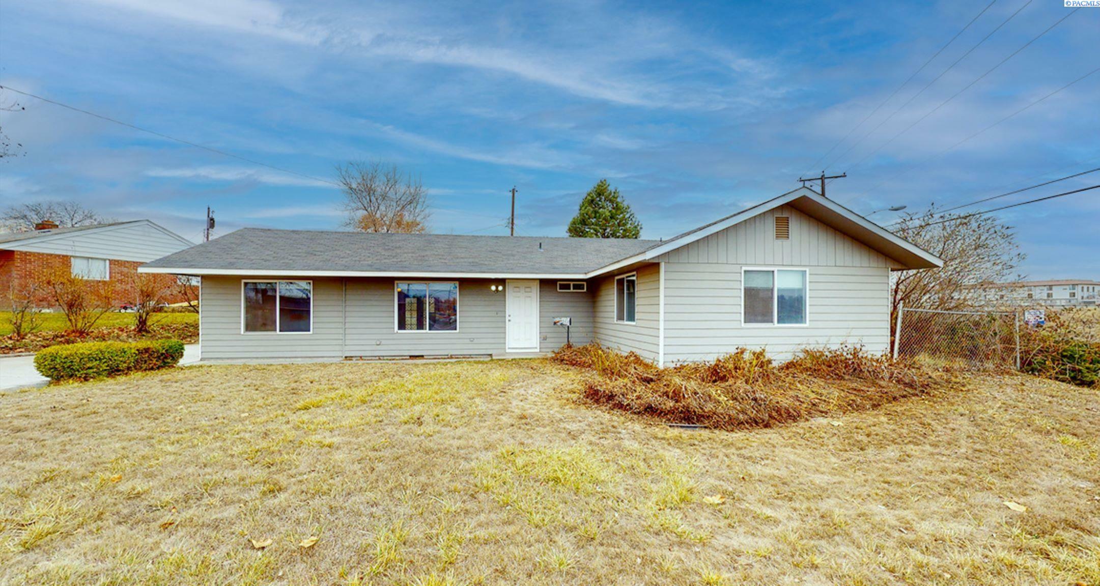 402 S Dennis Street  Kennewick WA 99336 photo