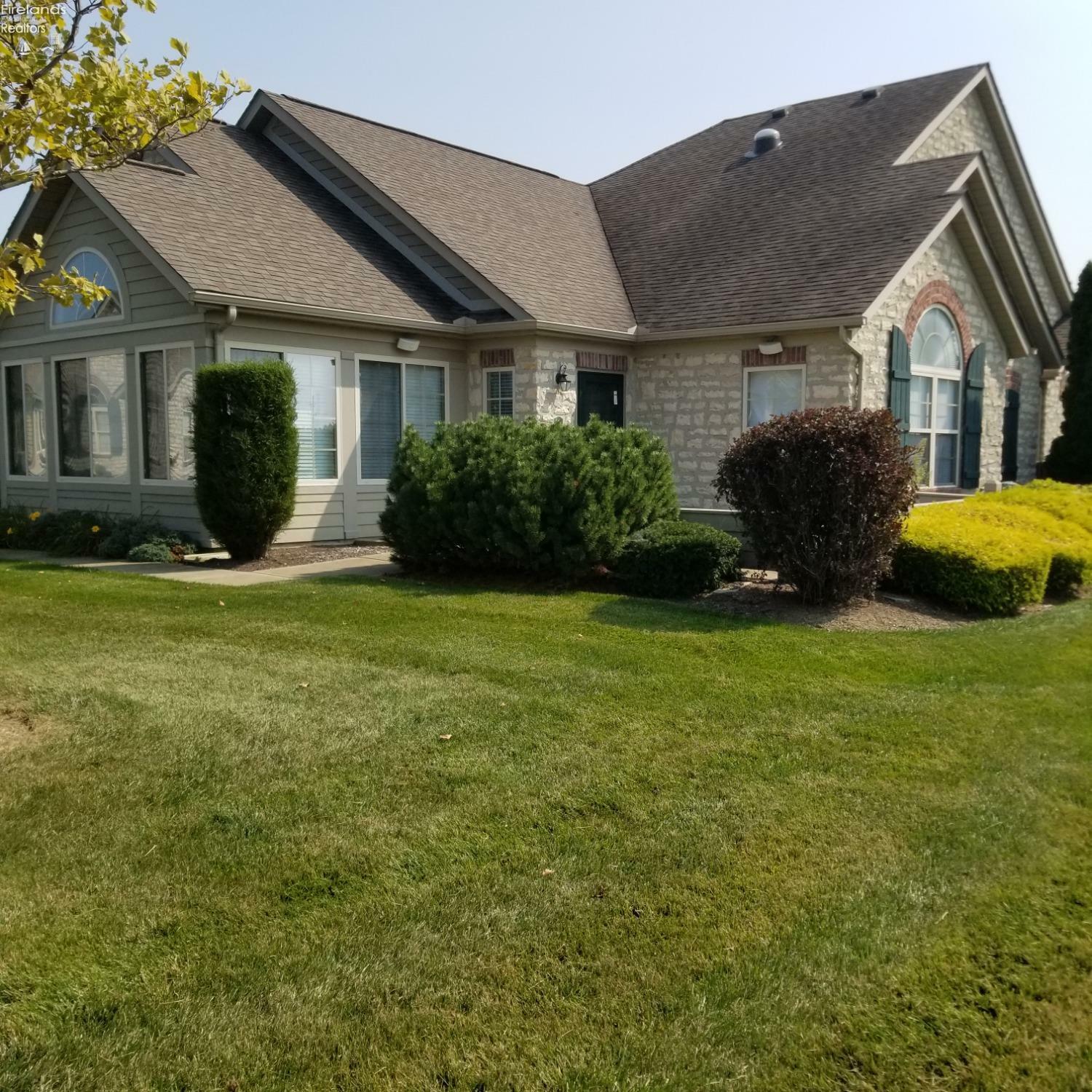 Property Photo: 2870 Canterbury Circle C OH 43452