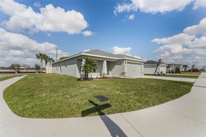 Property Photo:  1124 Zion Drive  FL 33844 