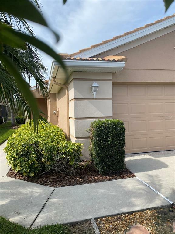 Property Photo:  212 Fairway Isles Lane  FL 34212 