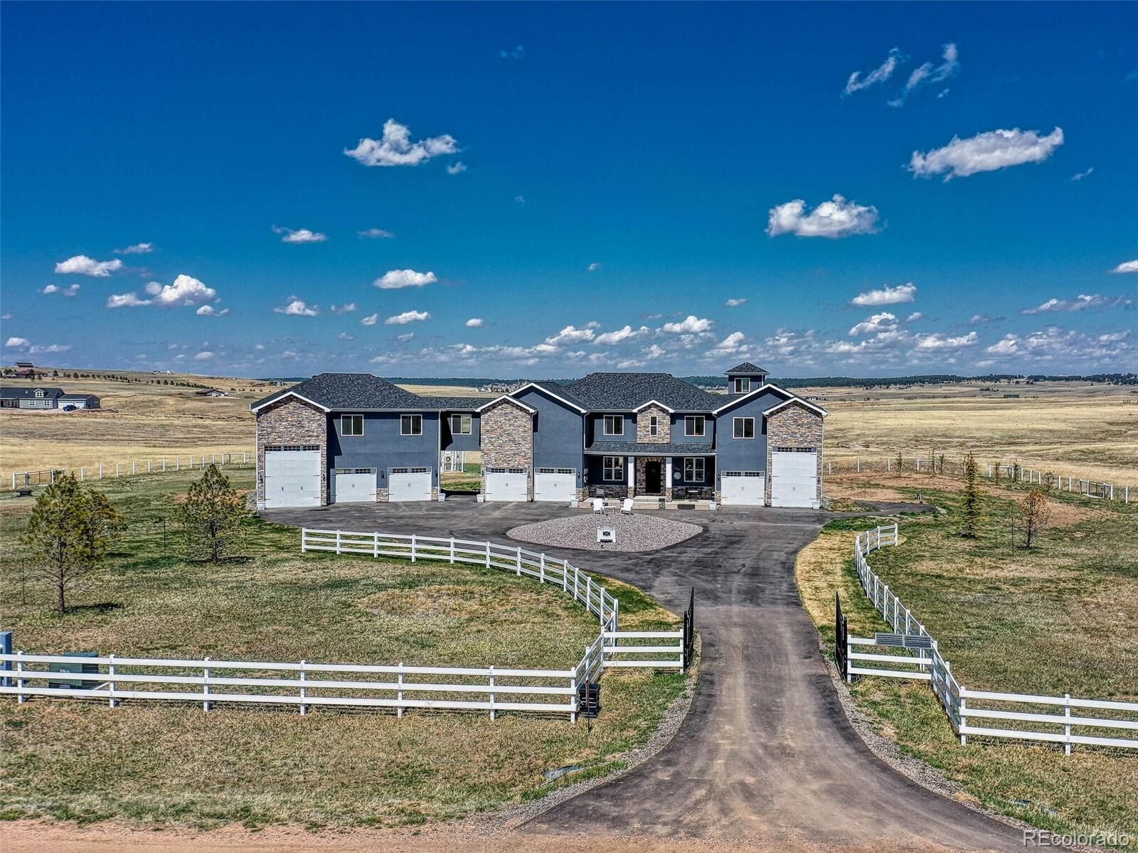 Property Photo:  2585 Rustlers Canyon Loop  CO 80107 