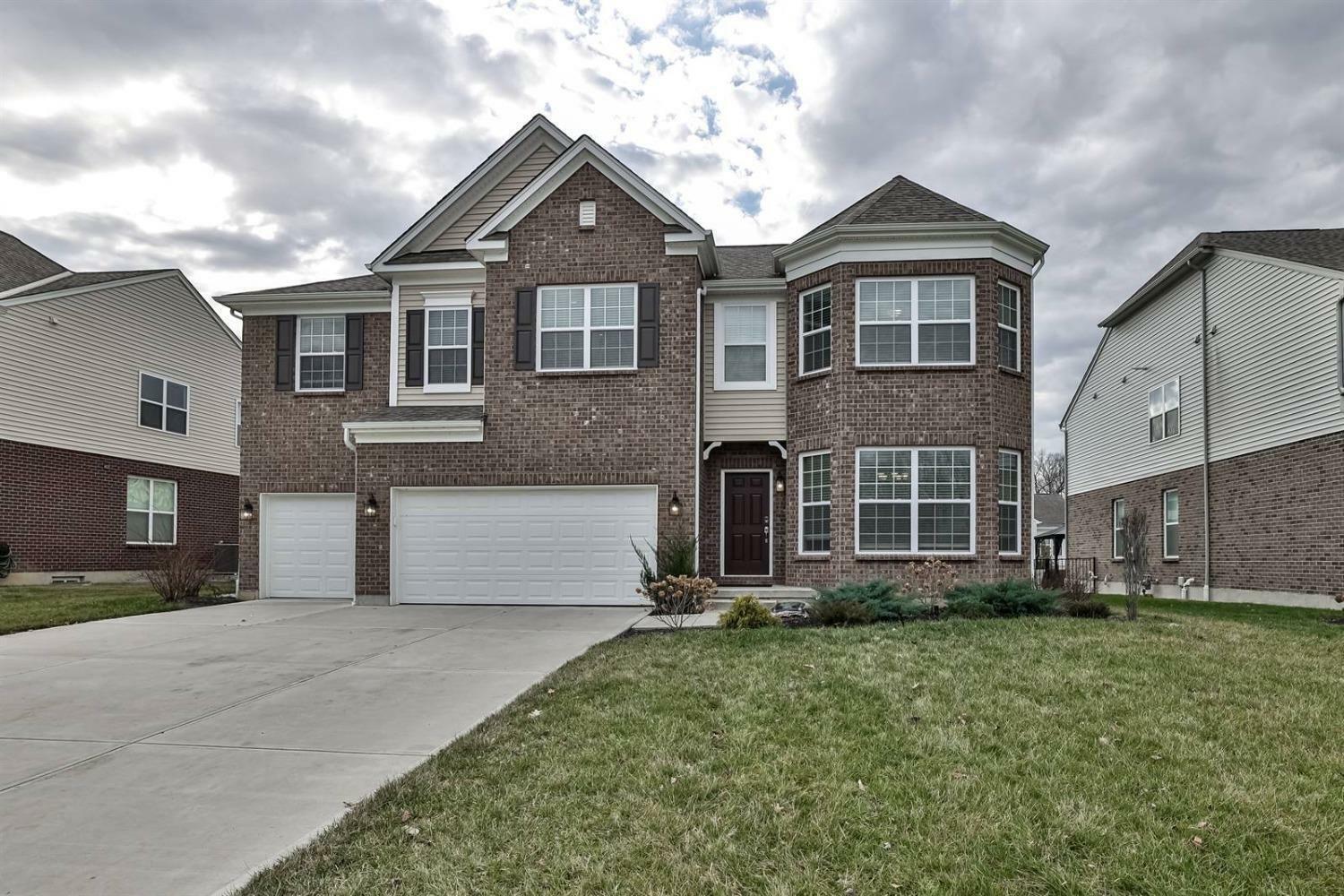 Property Photo: 1303 Autumn Run Dr OH 45039