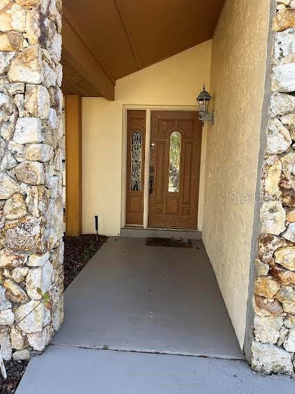 Property Photo: 1505 W Crossbeam Circle FL 32707