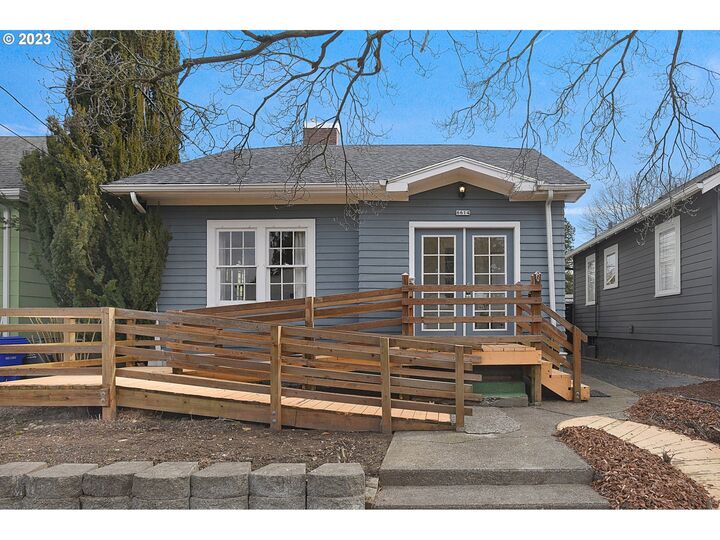 6614 N Knowles Ave  Portland OR 97217 photo