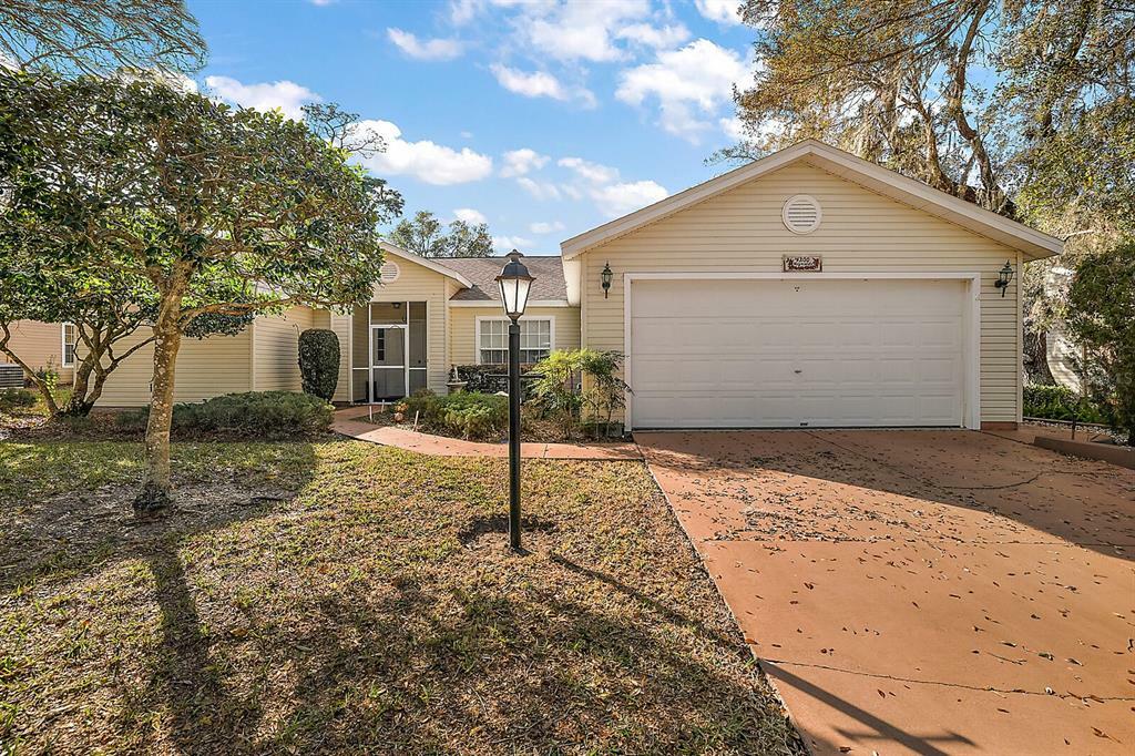 Property Photo:  4300 Leafway Circle  FL 34748 