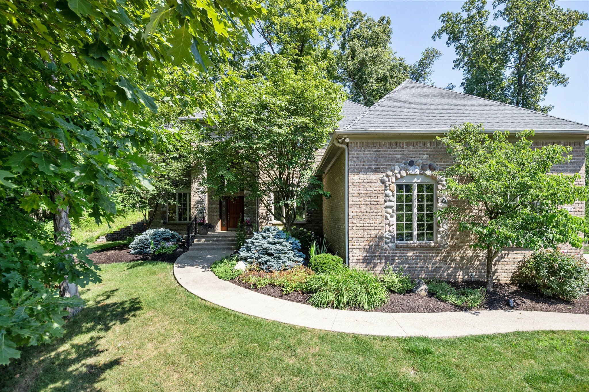Property Photo: 9310 Sandbury Road IN 46256