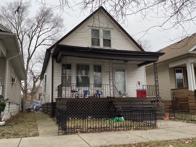 Property Photo:  12040 S Lafayette Avenue  IL 60628 