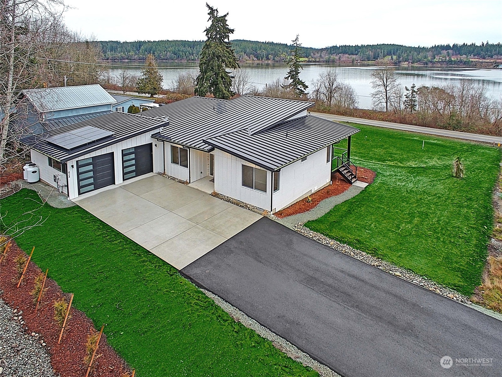 Property Photo:  424 Lehman Drive  WA 98282 