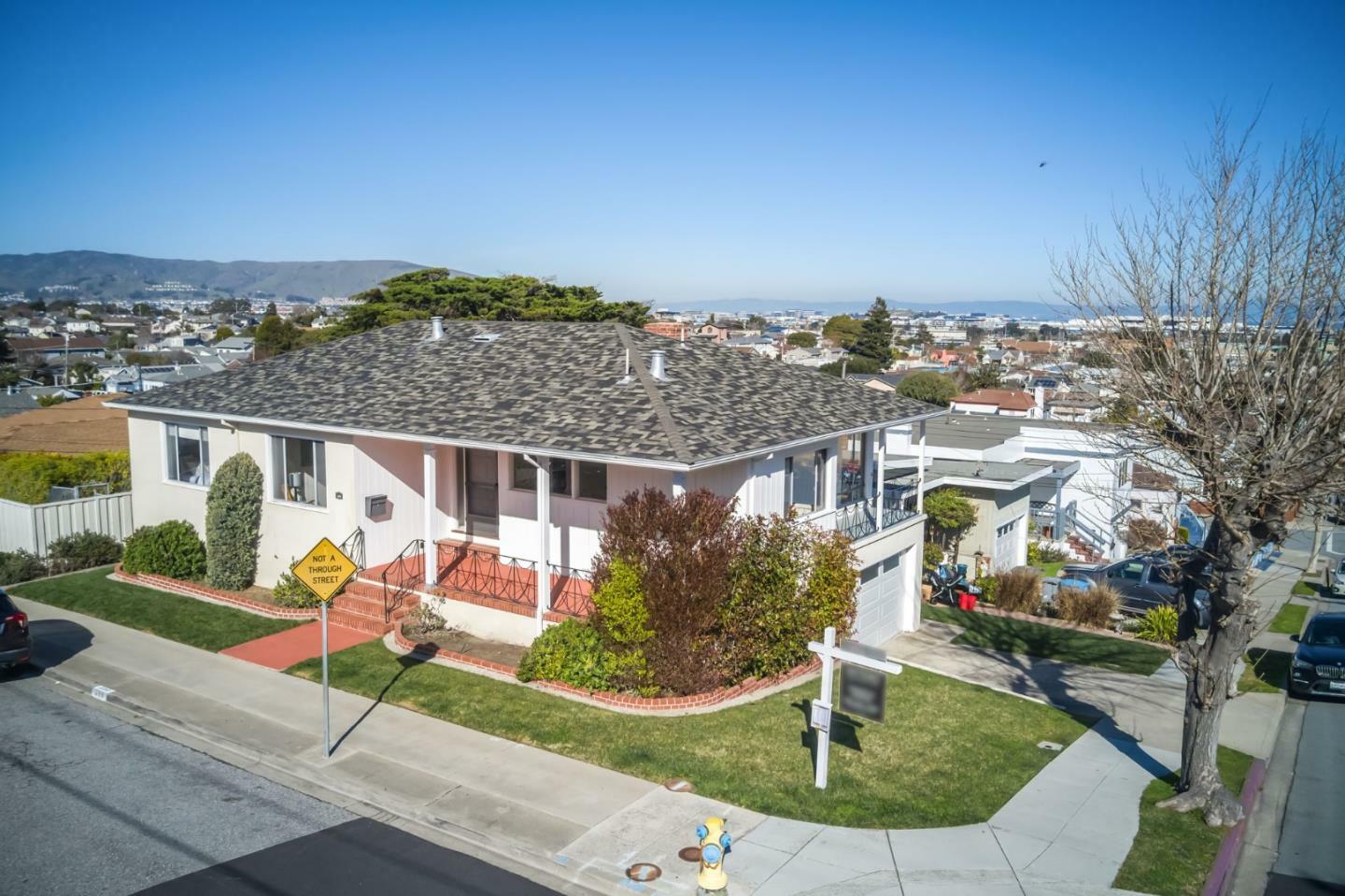 Property Photo:  500 Beech Avenue  CA 94066 