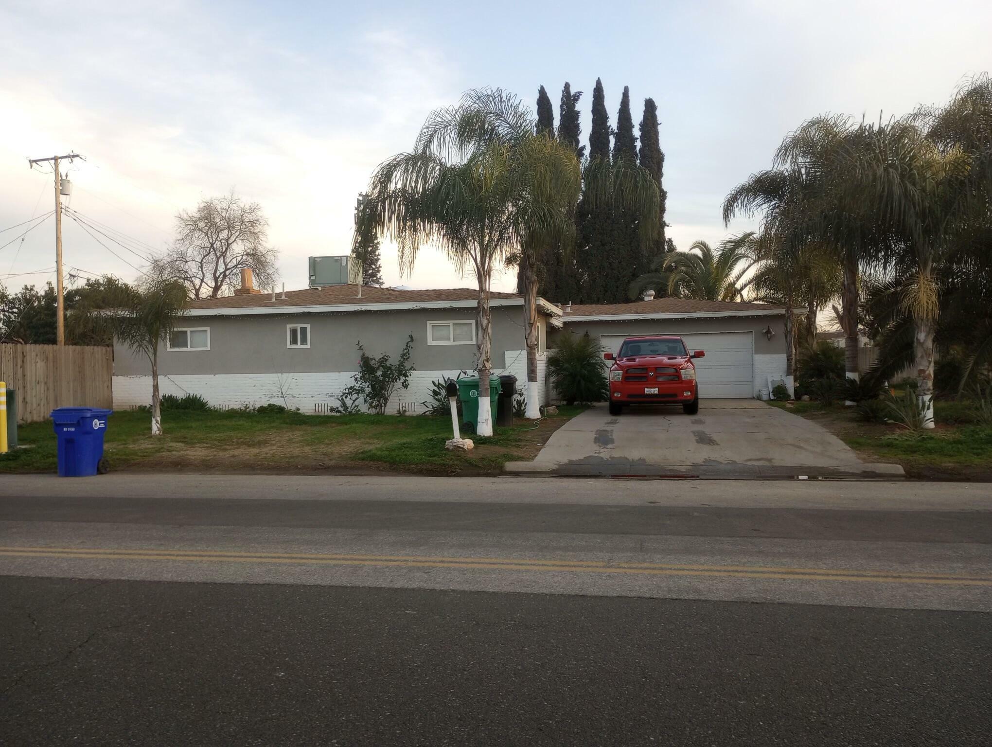 1683 Tomah Avenue  Porterville CA 93257 photo