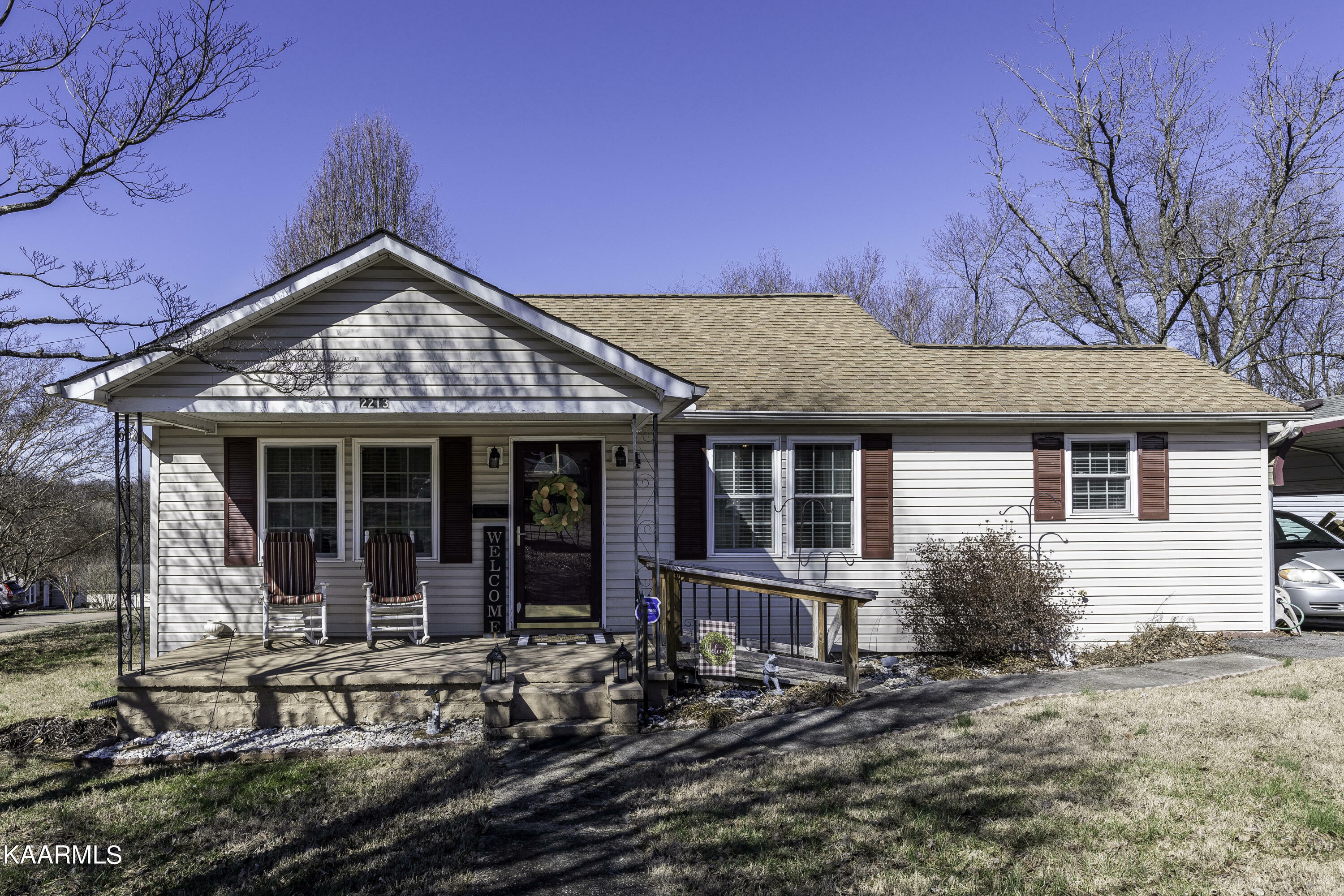 Property Photo:  2213 Croydon Rd  TN 37921 