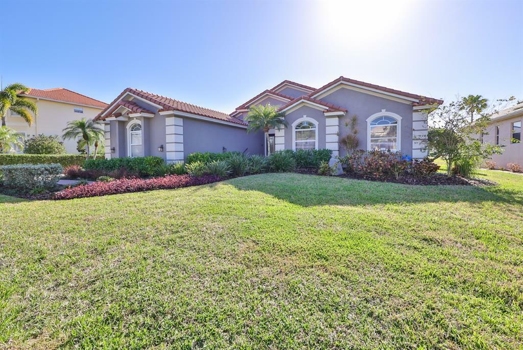 Property Photo:  6402 Rubia Circle  FL 33572 