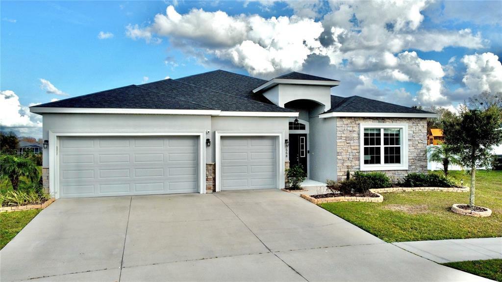 Property Photo: 3668 Peregrine Way FL 33811