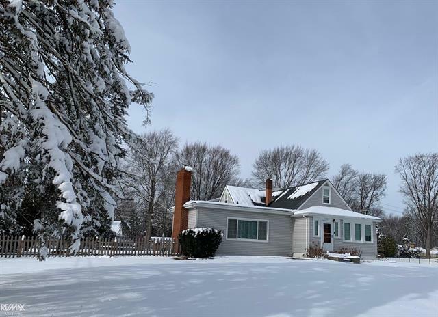 Property Photo:  37815 Pineridge St  MI 48045 