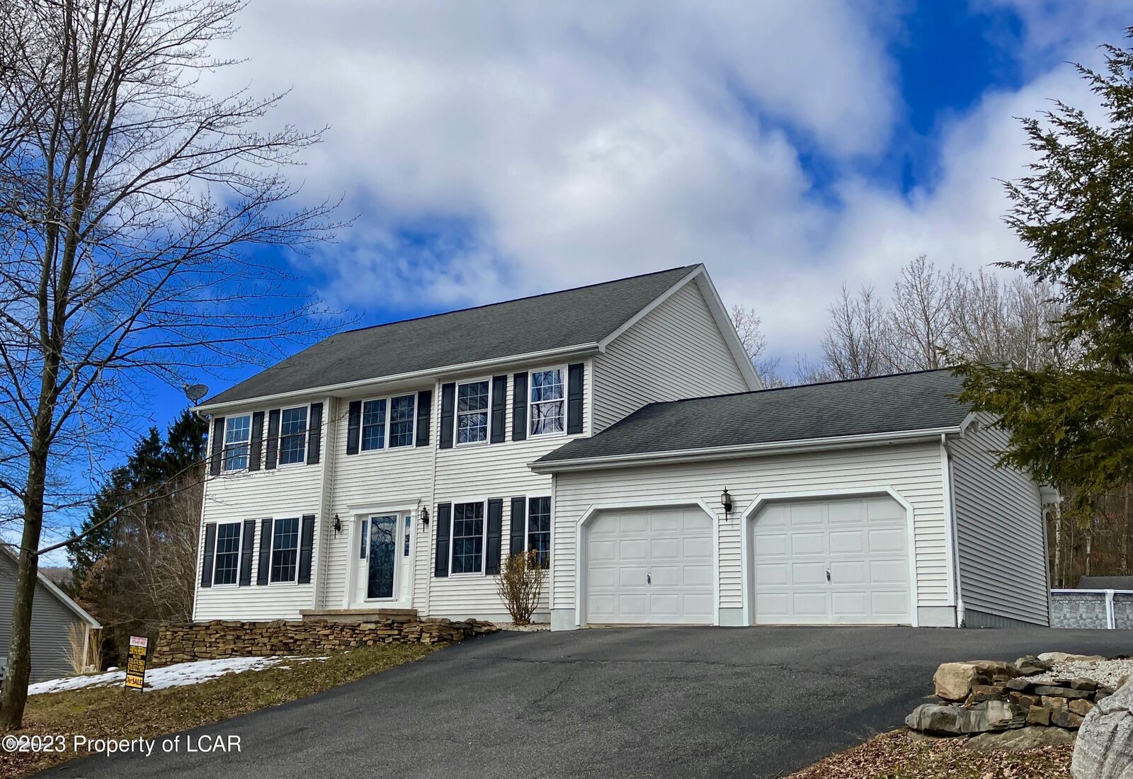 Property Photo:  1525 Laurel Drive  PA 18707 