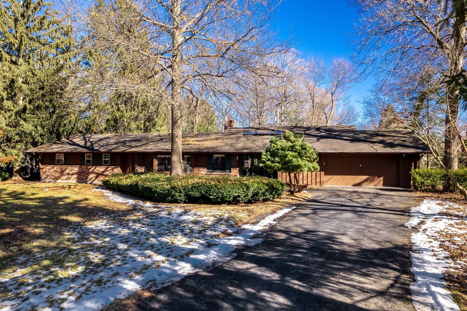 Property Photo:  2208 Trillium Trail  IL 61109 